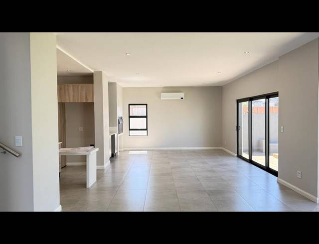 4 BEDROOM HOUSE FOR SALE IN FOUNTAINBROOK ESTATE
